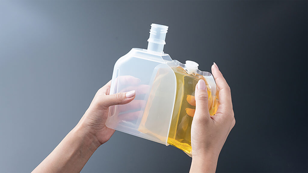 業務用製品の「ゴミ・衛生・作業」問題を付け替え式パウチ容器で一挙に解決