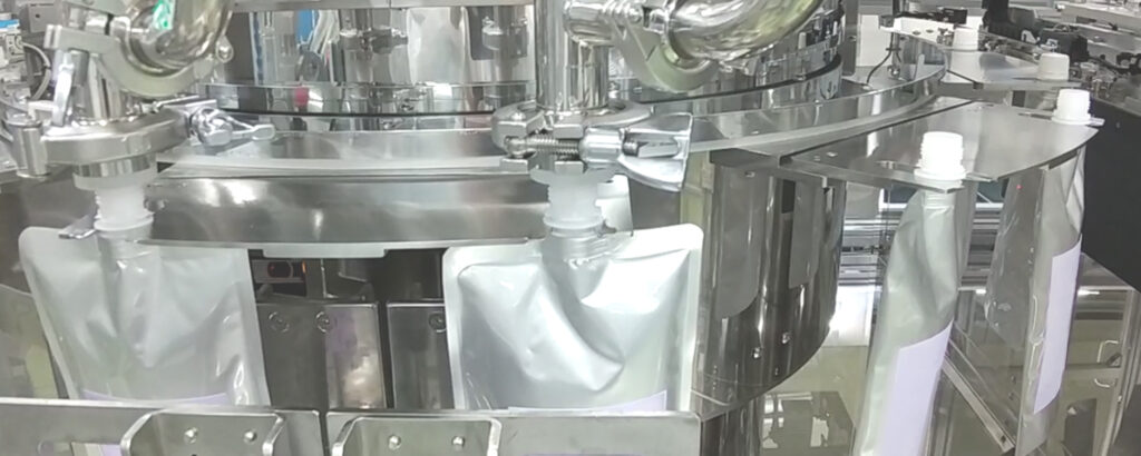 パウチ容器と充填機を“ワンストップ”でスムーズな立ち上げを実現